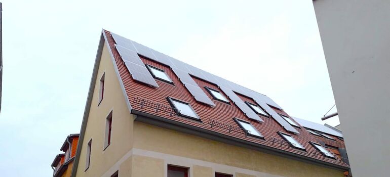 Mieterstromprojekt in Jena fertiggestellt mit Aufstach-PV